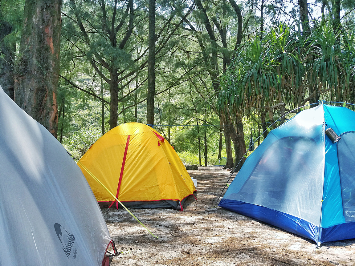 Camping in Long Ke Wan Beach