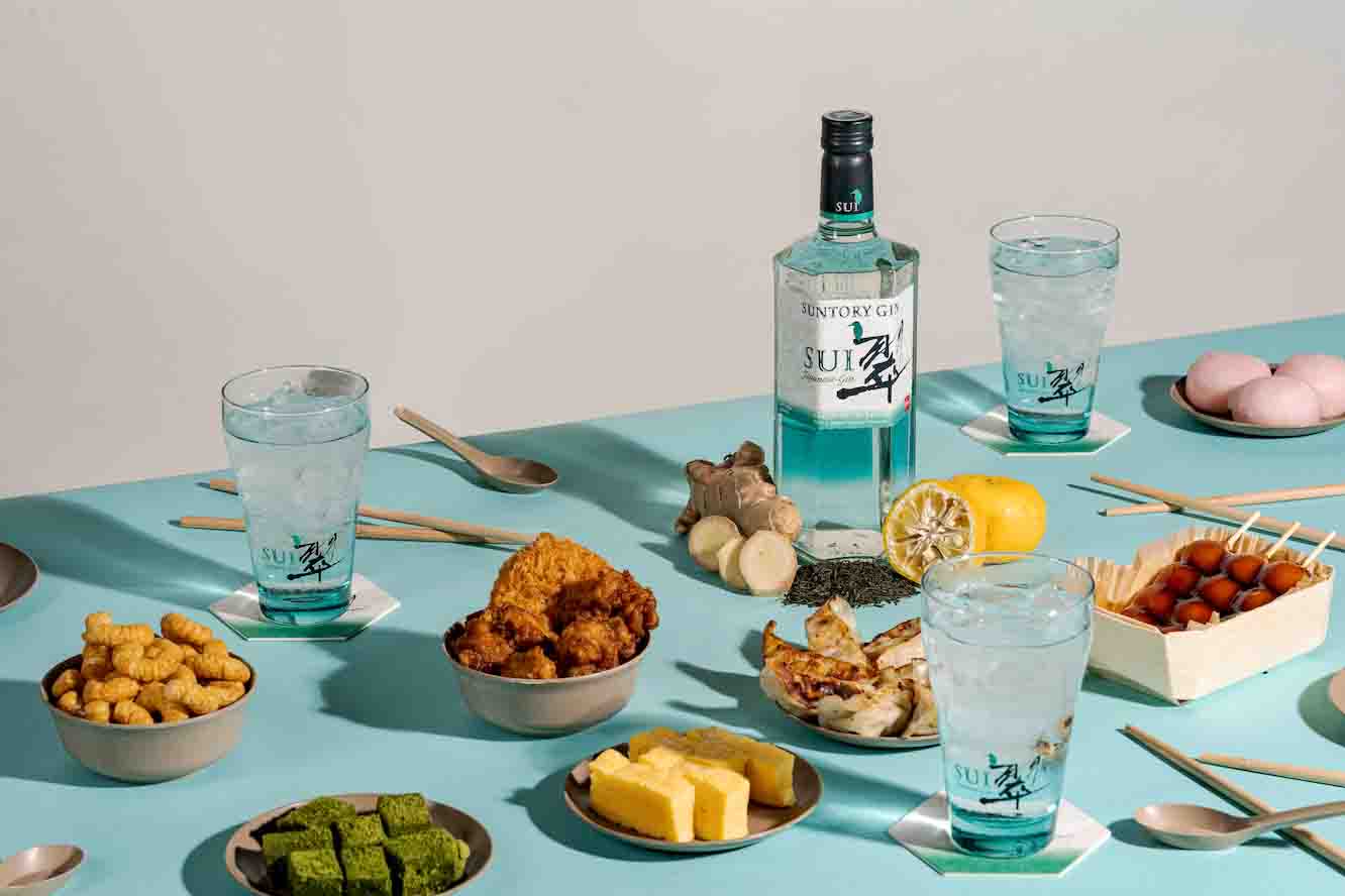 Suntory pours a new gin from Japan, SUI, pefect with every meal﻿